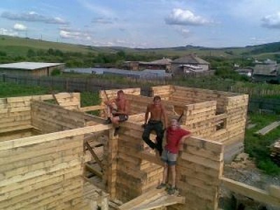 В Витебске поставили скамейку - кельму